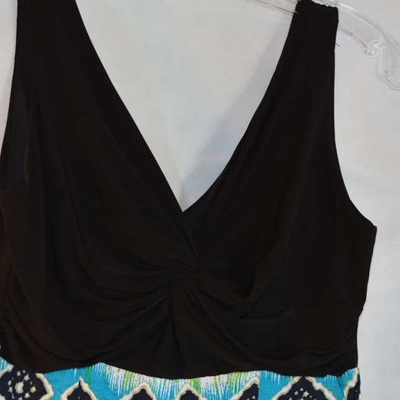 Ronni Nicole SZ 4 summer printed Dress NWOT - Picture 3 of 7